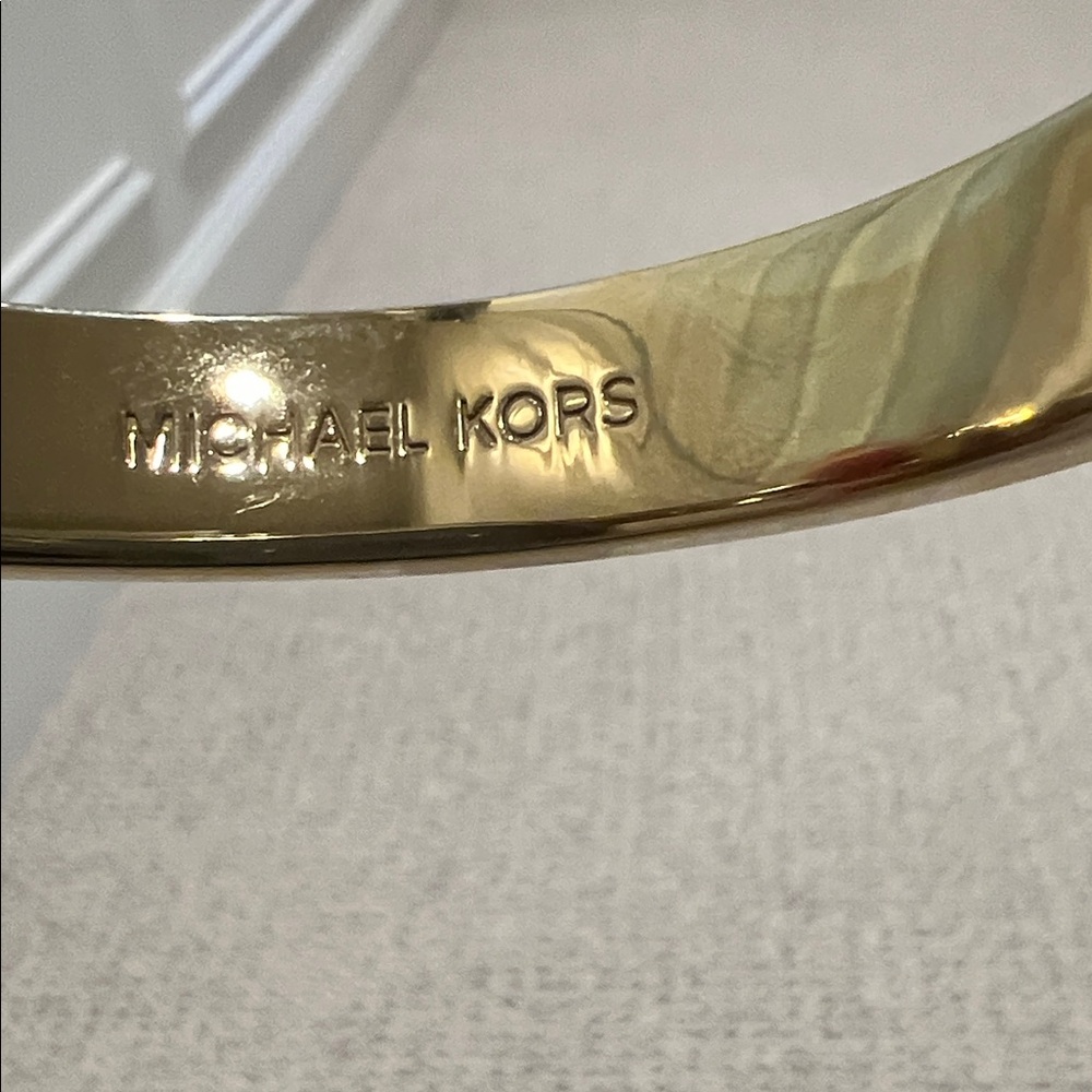 Michael Kors Gold and Tortoise Bracelet - Picture 3 of 7